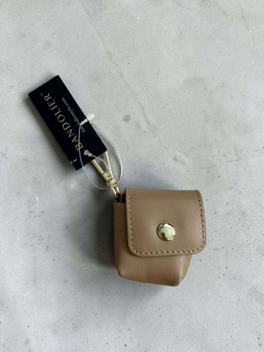 BANDOLIER Tan Clip on AirPod Pouch NEW NWT